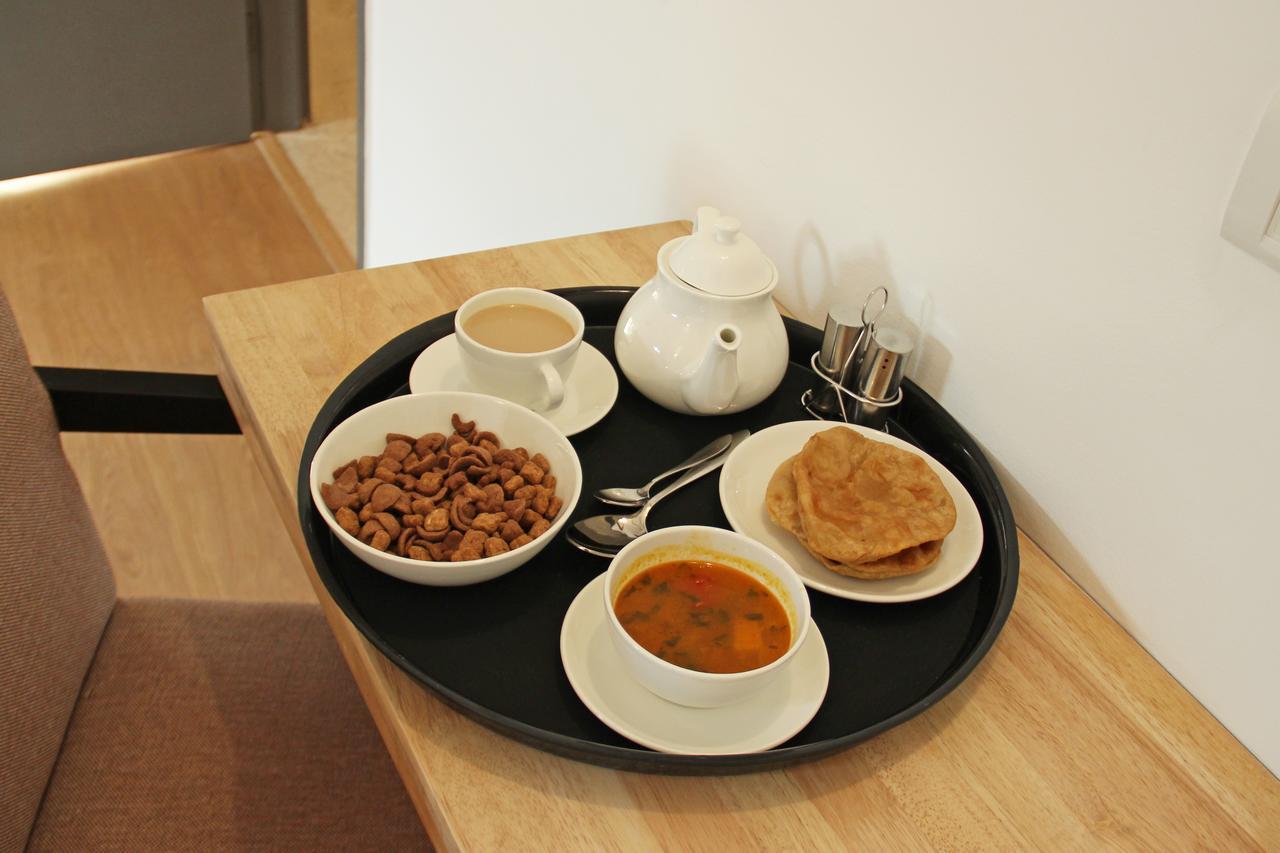 Capital O 9822 Hotel Seven Chandīgarh Zewnętrze zdjęcie